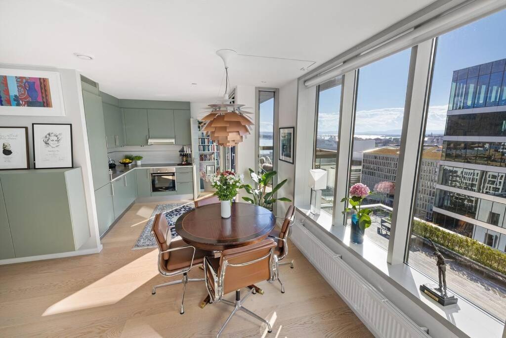 Modern 2Bed Room Sea View Apartment @ Oslo Barcode Exteriör bild